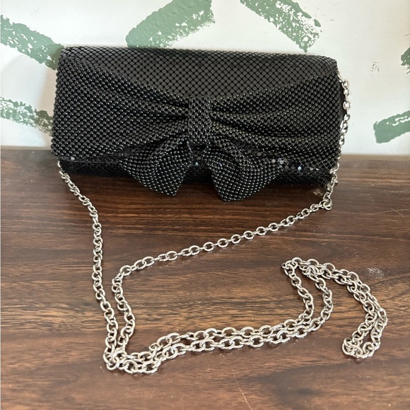 Elegant Black Clutch with Chain Strap - Picture 1 of 3